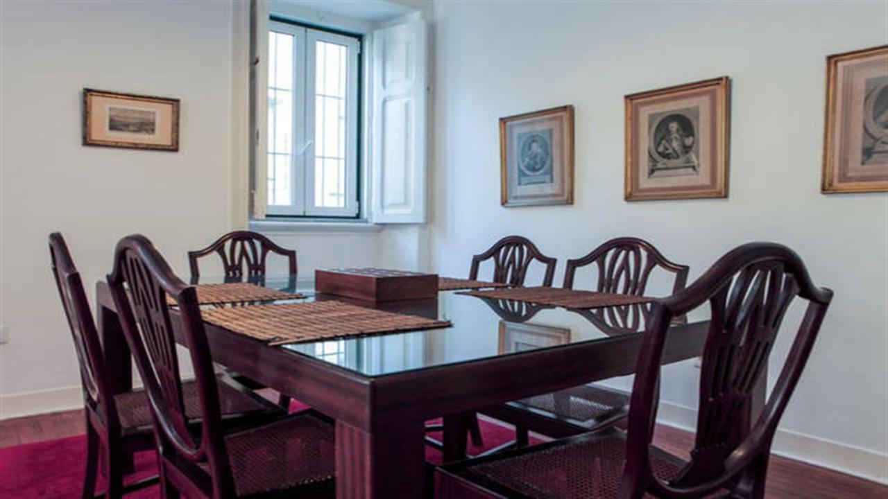 Spacious Tailor Made Bairro Alto Lisbon Exterior photo